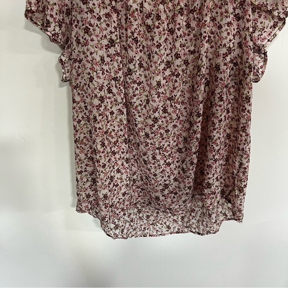 Torrid Crinkle Chiffon Flutter Sleeve Top - Picture 11 of 14